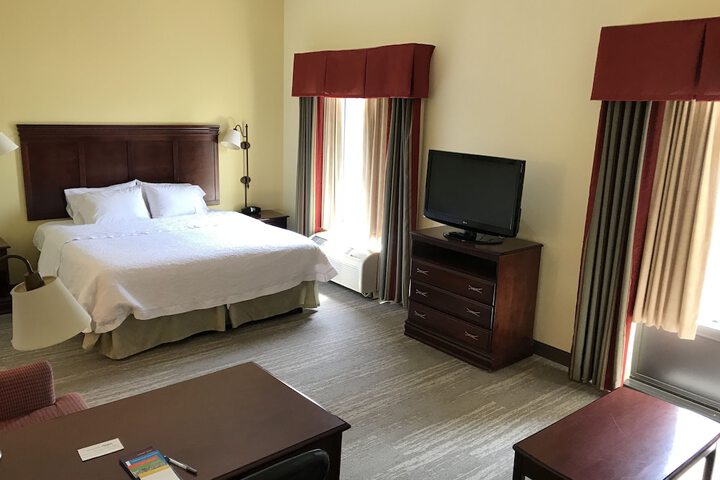 Hampton Inn & Suites Lamar