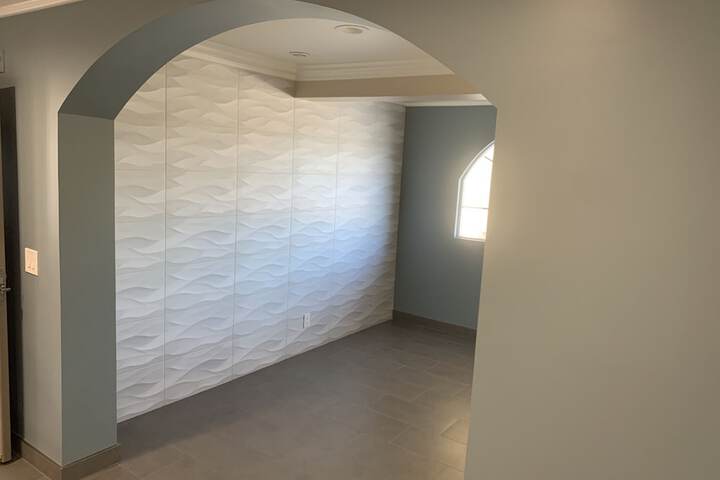Ballroom/Hall 66 of 74