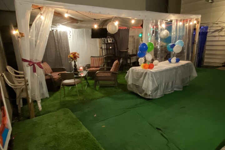 Nice 2 bedroom Apt With Patio