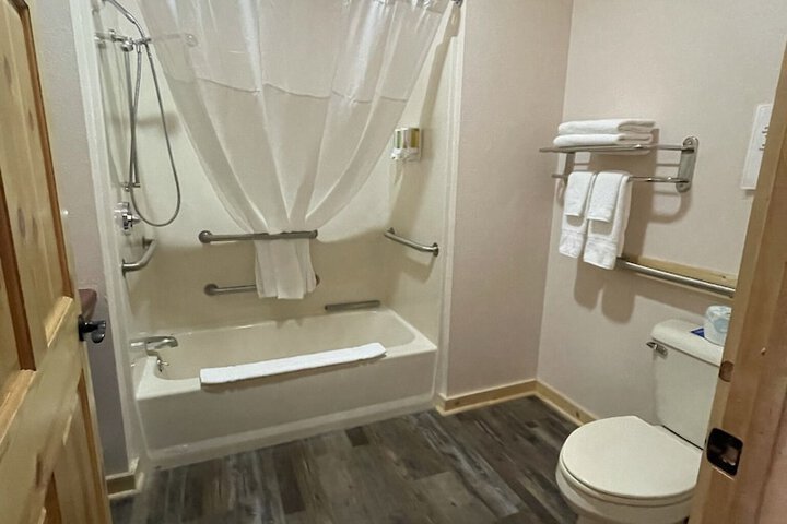 Room 44 of 85
