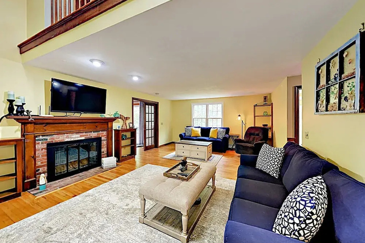 Quiet Family - 4 Br Home