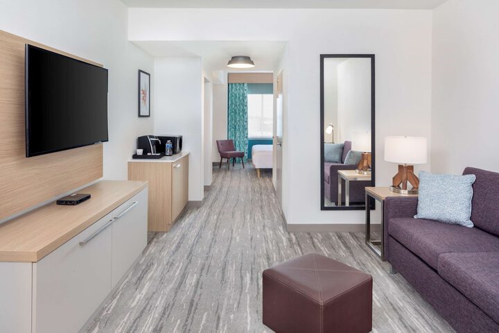 Room 9 of 26