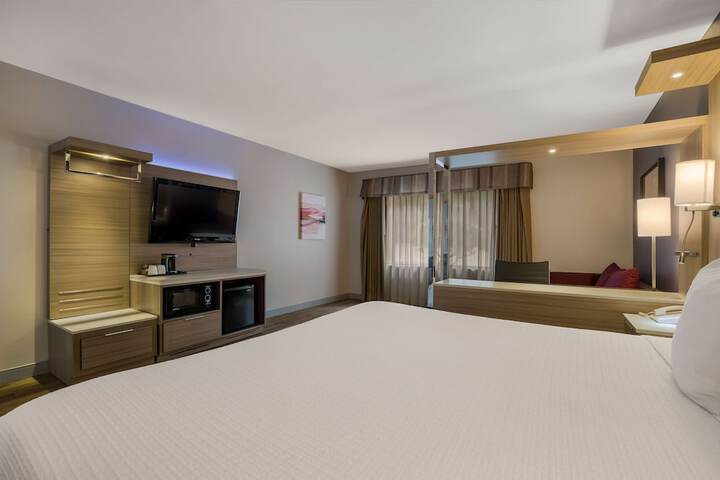 Room 26 of 31