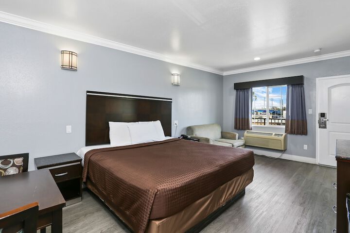Room 31 of 39