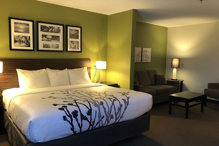 Room 16 of 72