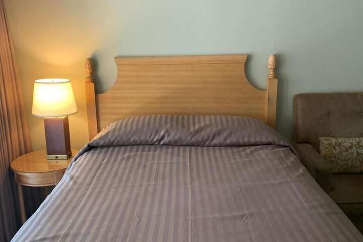 Room 22 of 37