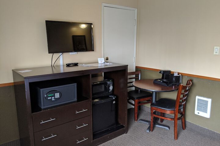 Room 16 of 30
