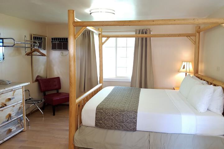 Room 42 of 99