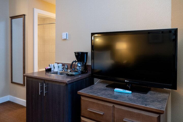 Room 44 of 65