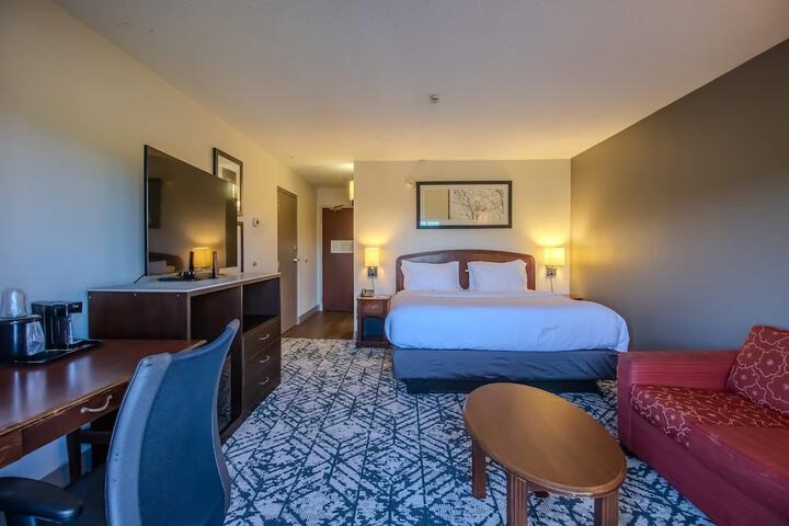 Country Inn & Suites by Radisson Convention Center
