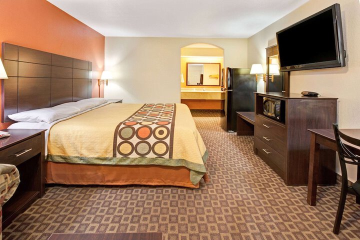 Room 31 of 43
