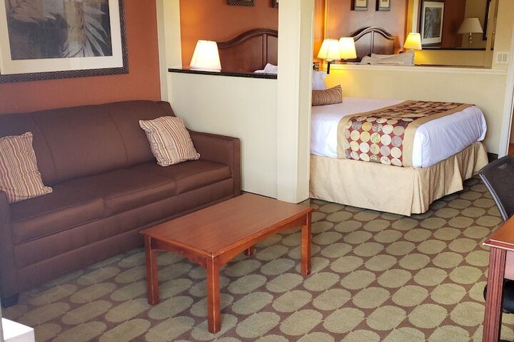 Room 36 of 40