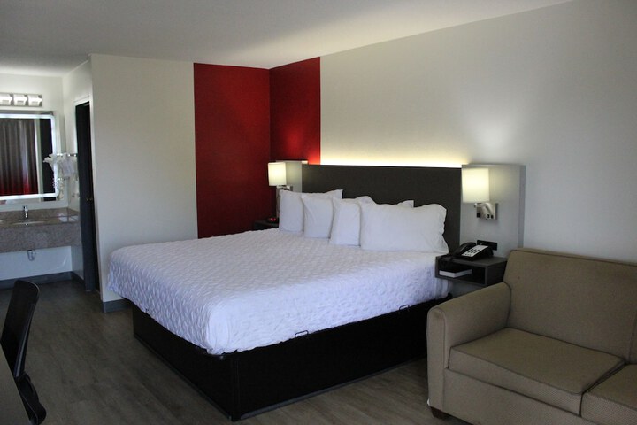 Room 16 of 25