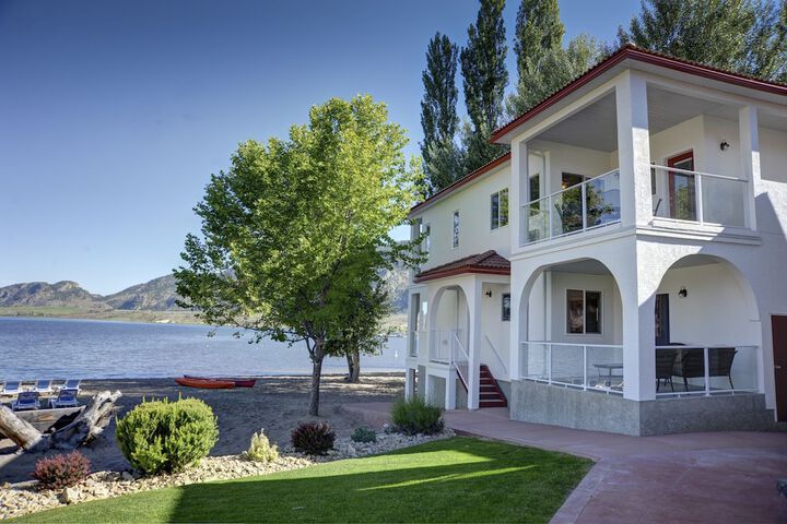 Sandy Beach Suites