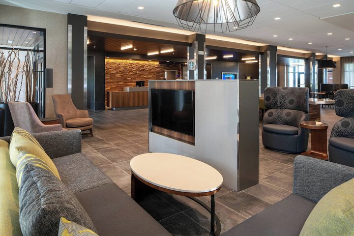 Hotel Interior 8 of 31