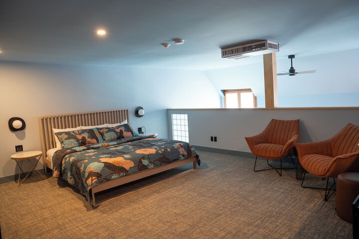Room 6 of 50