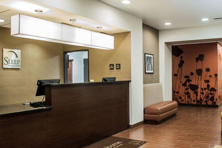Hotel Interior 7 of 29