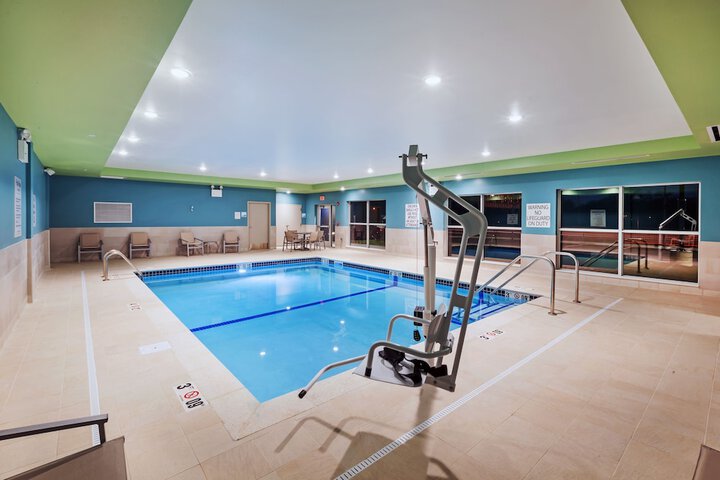 Pool 11 of 56