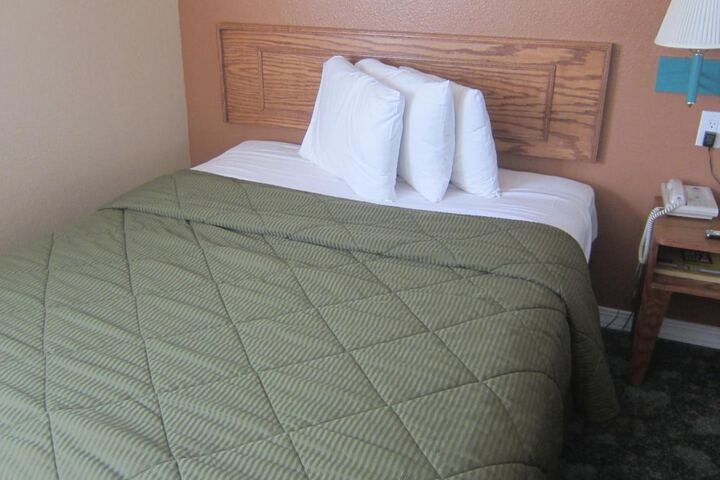 Room 21 of 52