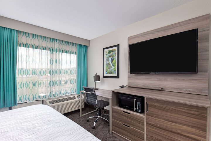 Room 31 of 38