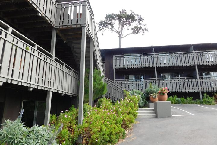 Hotel 2 of 33