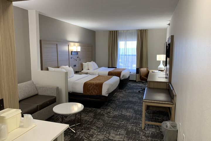 Room 16 of 33