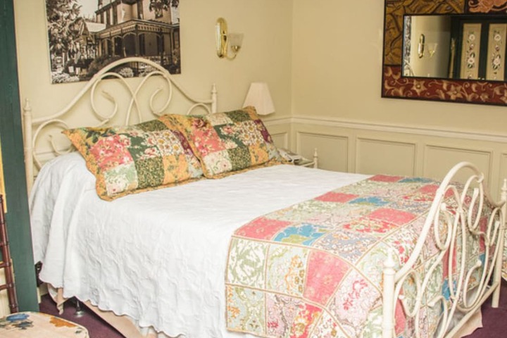Vandiver Inn