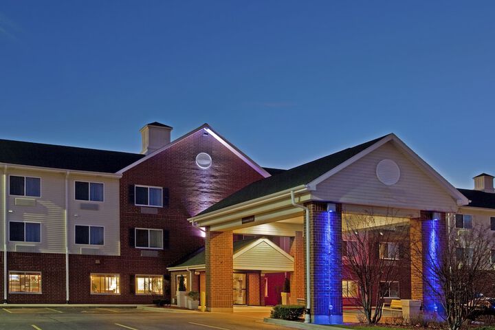 Holiday Inn Express Chicago NW - Vernon Hills by IHG