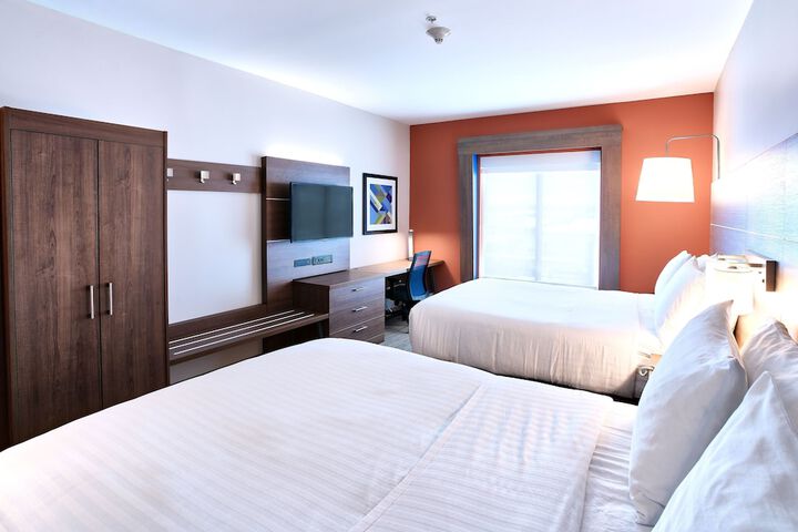 Holiday Inn Express Hotel & Suites Airport Dieppe by IHG