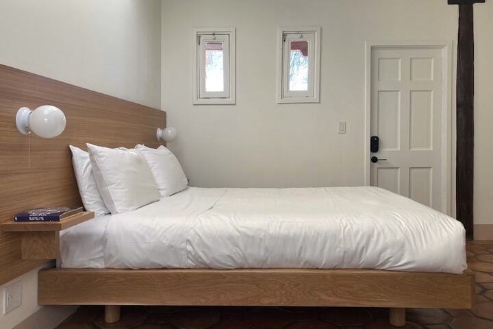 Room 67 of 75