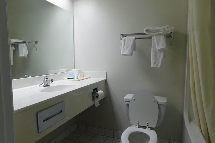 Room 18 of 35
