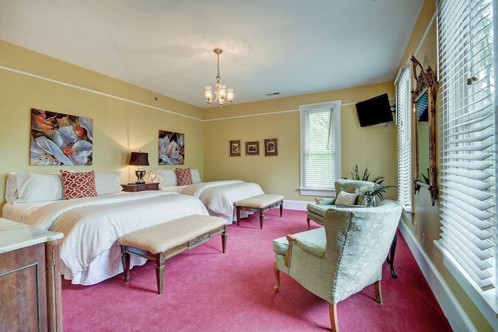Room 20 of 76