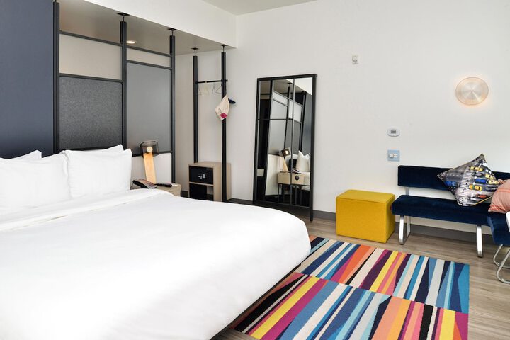 Room 21 of 58