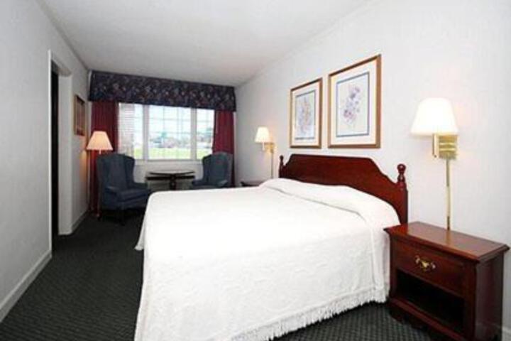 Ambassador Inn