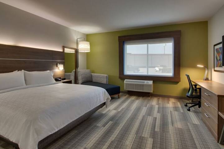 Holiday Inn Express & Suites Kokomo South by IHG