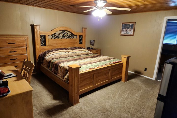 Eagle Nest Fly Shack and Lodge
