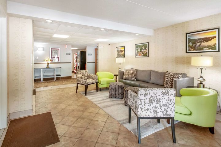 Hotel Interior 11 of 35