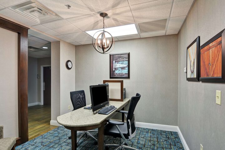 Business Center 50 of 51
