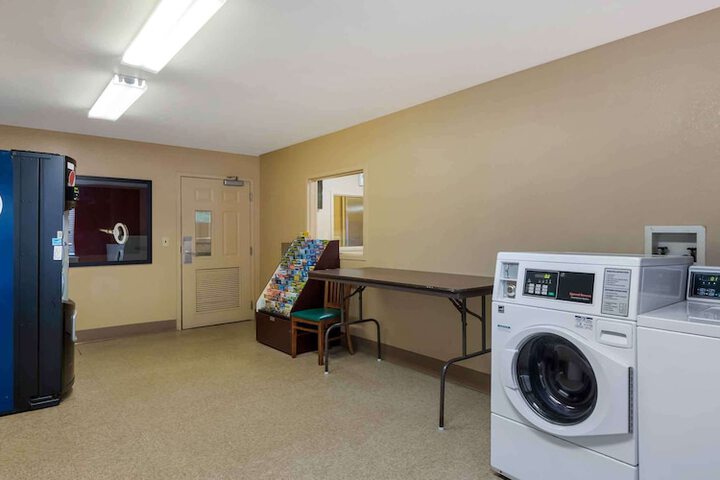 Extended Stay America Suites Orlando Theme Parks Vineland Rd