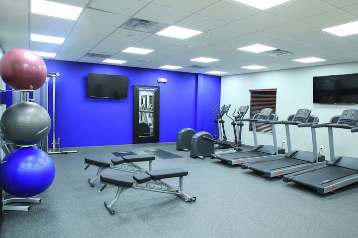 Hampton Inn & Suites Mount Laurel / Moorestown