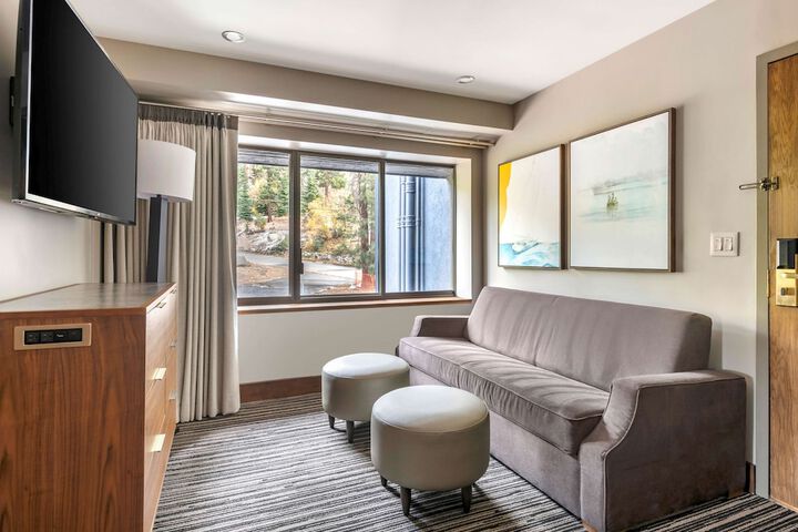 Room 18 of 46