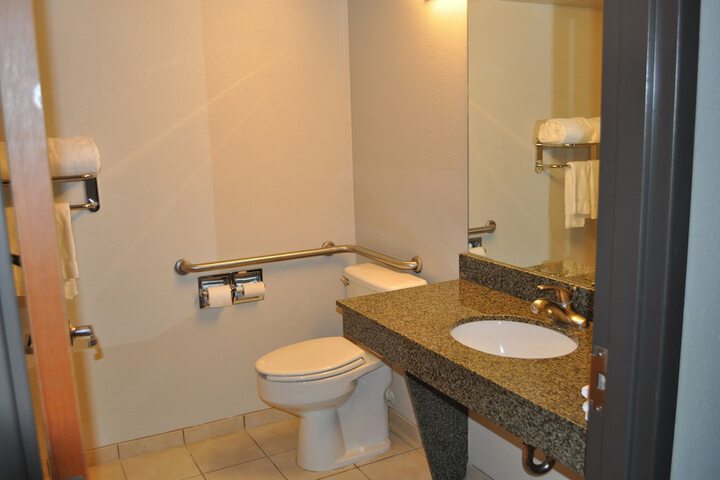 Room 47 of 95