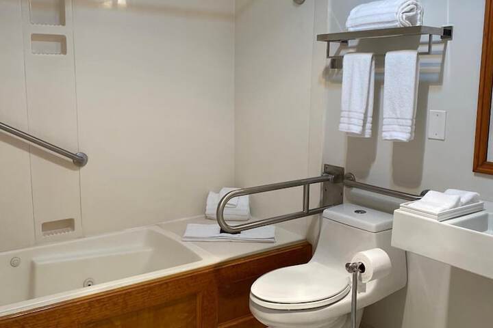 Room 16 of 29