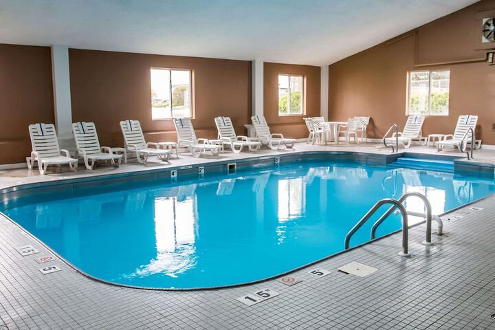 Pool 5 of 70