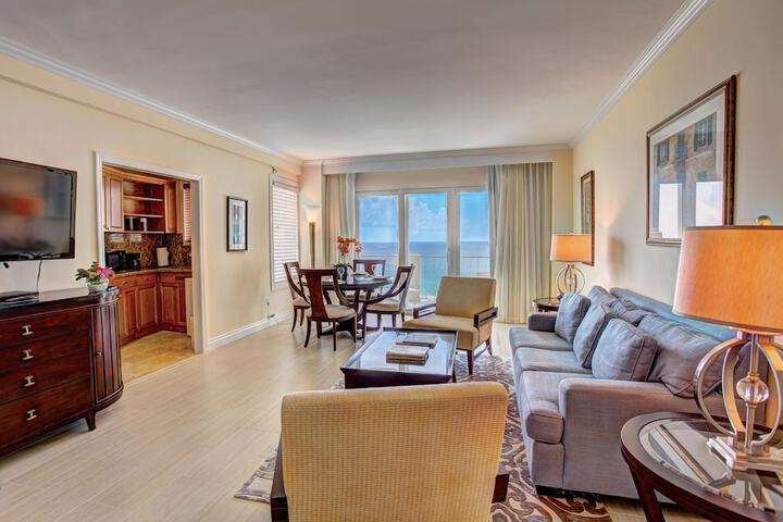 Sea View Hotel Bal Harbour, on the Ocean