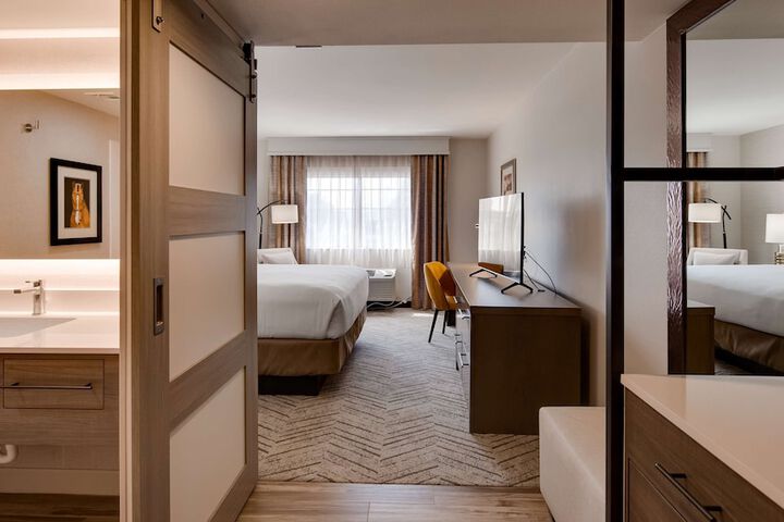 Room 9 of 27