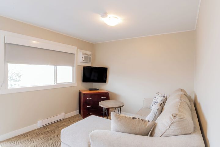 Room 15 of 31