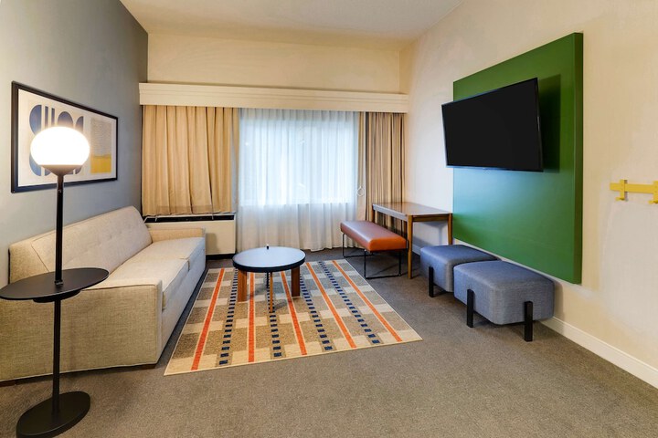 Sonesta Select San Francisco Airport Oyster Point Waterfront