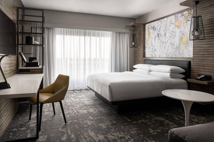 Room 28 of 48