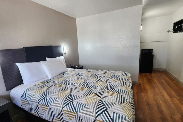 Motel 6 Conroe TX
